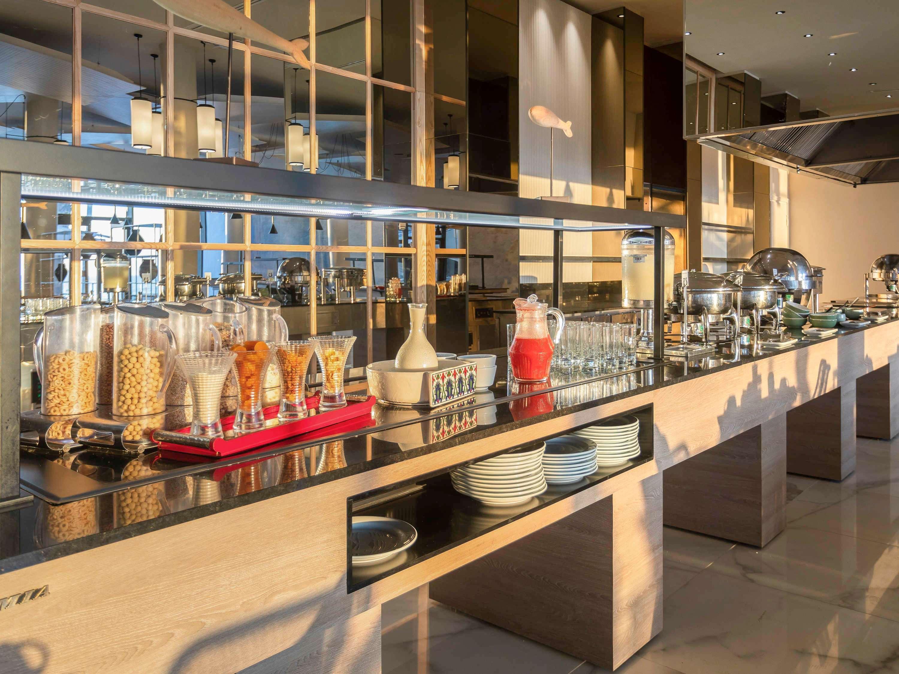 Mövenpick Hotel Gammarth Tunis La Marsa Exteriör bild